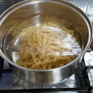 macaroni pot water level